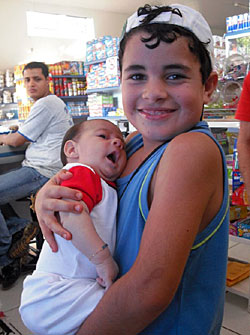 Daniel, Gabriel e Caio