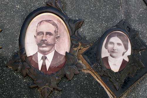 Ananias Bueno da Silva e Maria Rita Bueno, Cemitério de Juruaia, MG